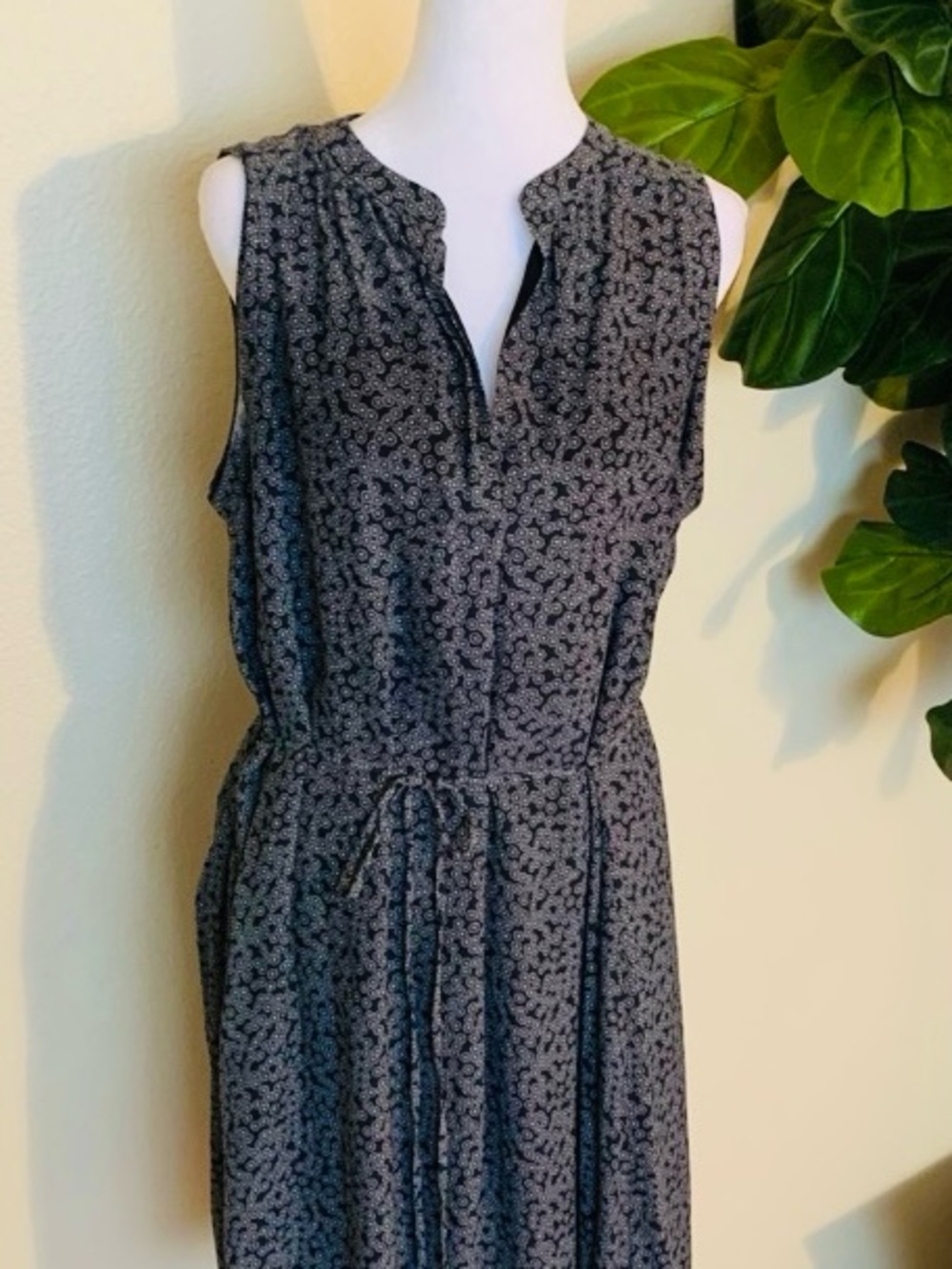 LOFT Charcoal Sleeveless Mini Dress with Subtle Print